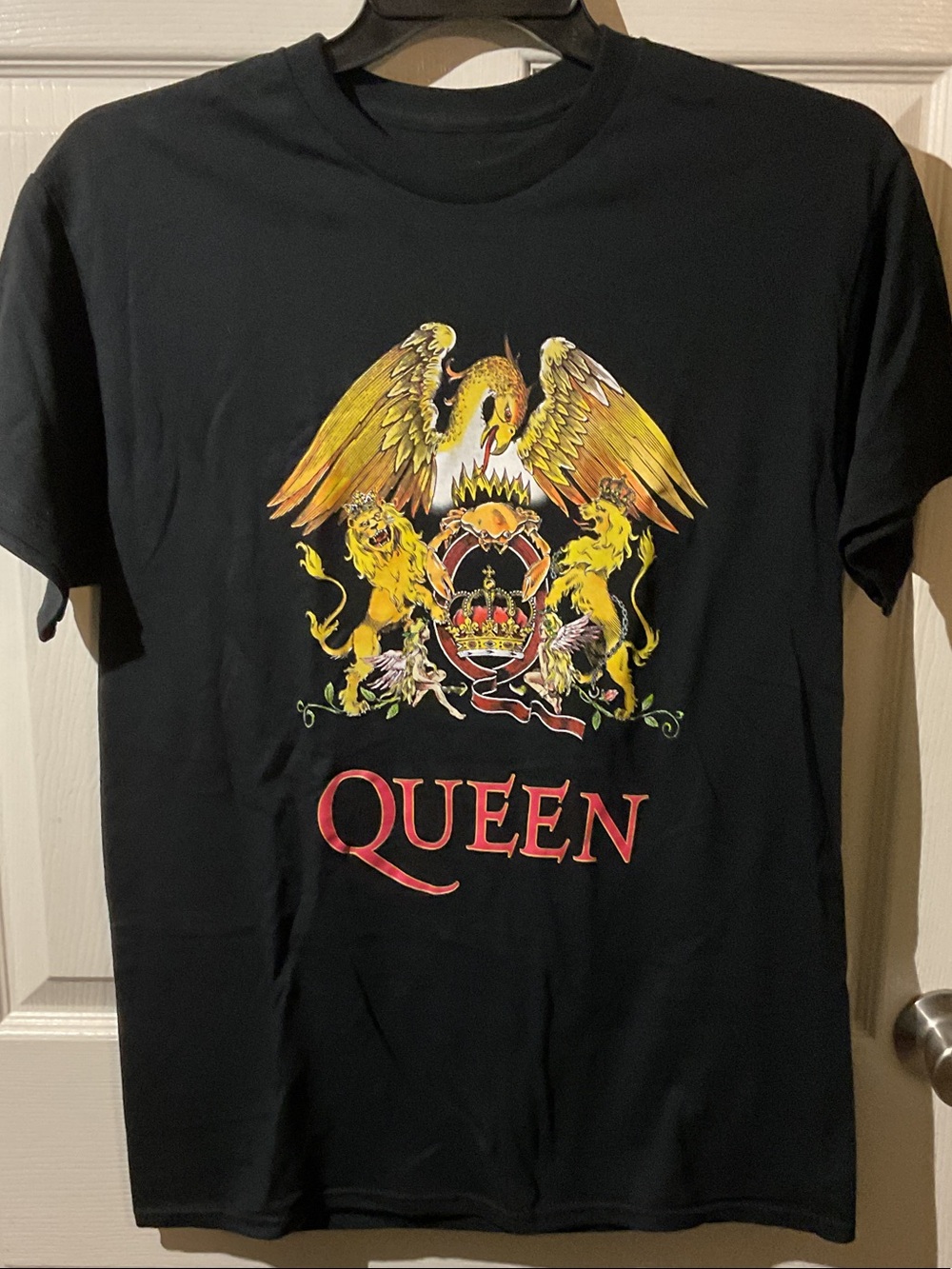 QUEEN Black Short-Sleeve Graphic Band Tee with Yellow Crest